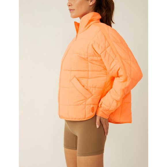 NWT FP MOVEMENT Pippa Packable Puffer Jacket / Neon Orange - RARE Color - XS - Picture 11 of 16